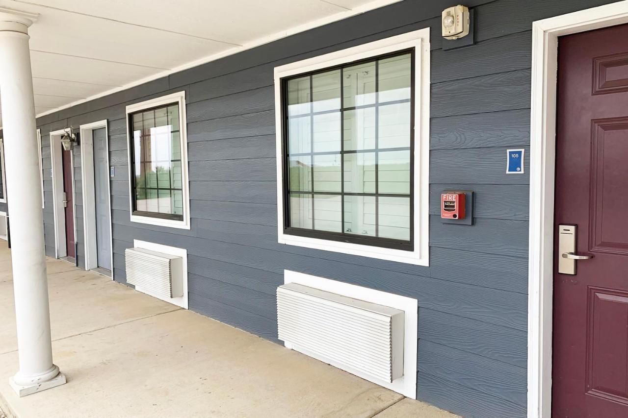 Oyo Hotel Pearsall I-35 West Exterior foto