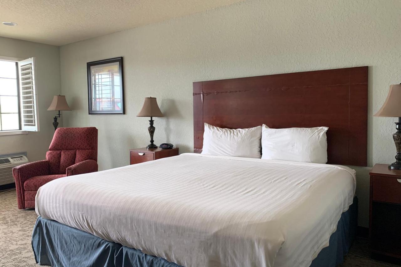 Oyo Hotel Pearsall I-35 West Exterior foto
