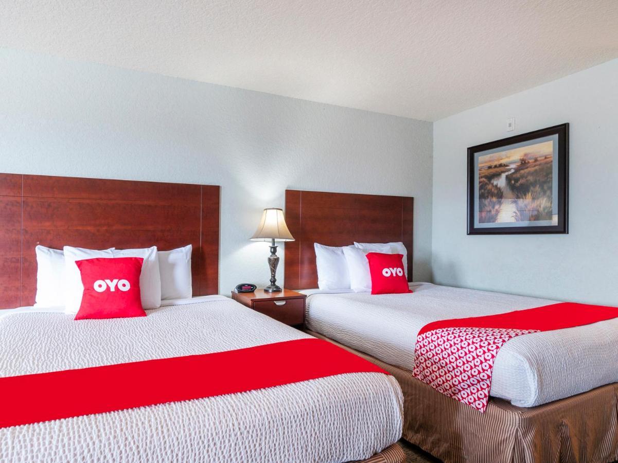 Oyo Hotel Pearsall I-35 West Exterior foto