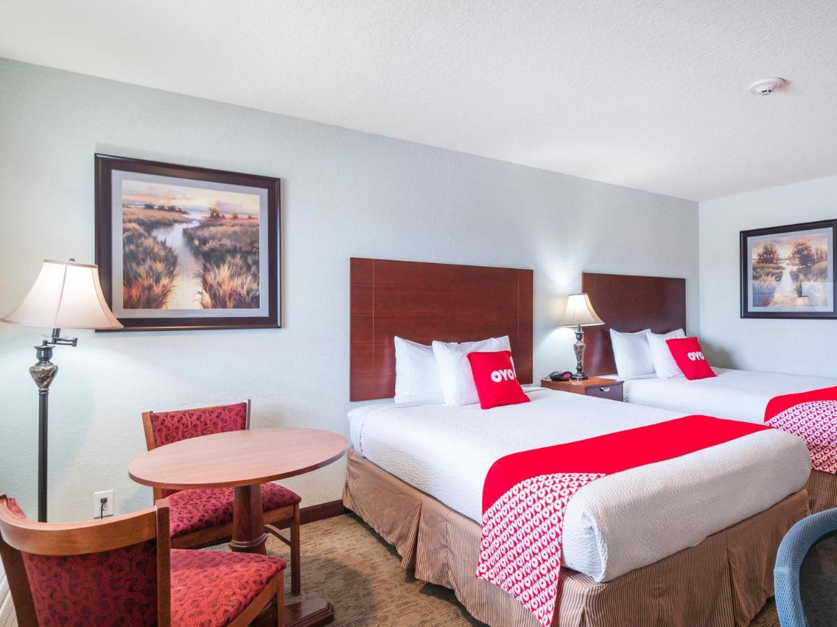 Oyo Hotel Pearsall I-35 West Exterior foto